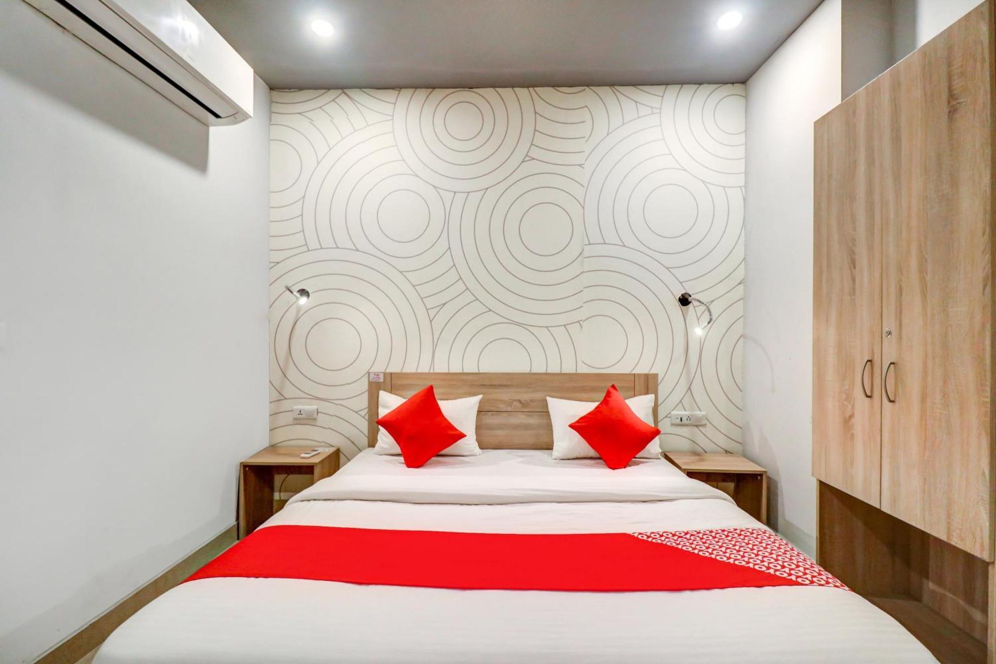 Hotel O Jps Grand New Delhi